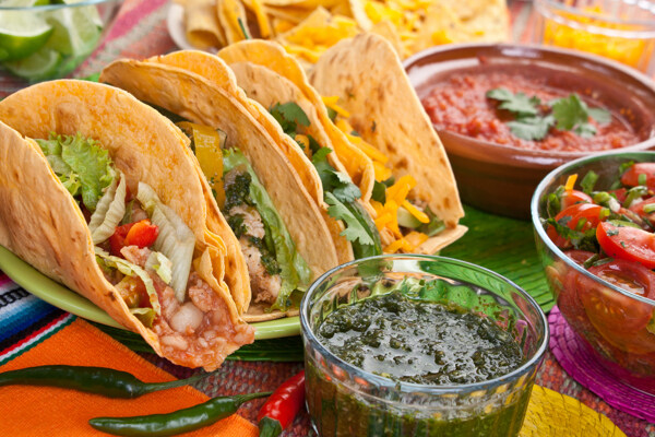 墨西哥食物与佐料图片
