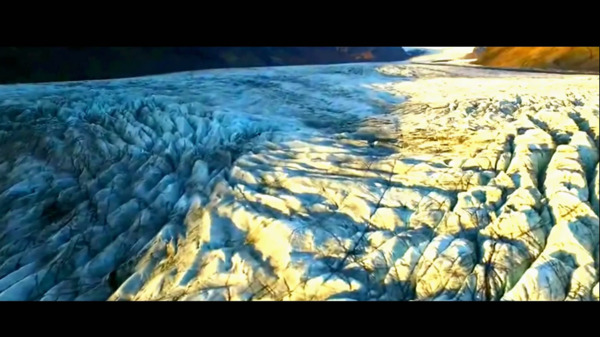 美丽的星球地貌河流冰山火山坑视频素材.3