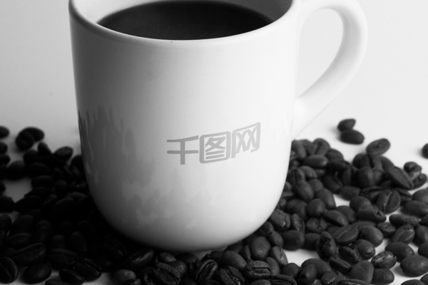 一款陶瓷咖啡杯子logo展示样机