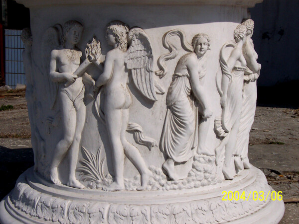 欧式人体浮雕喷泉图片