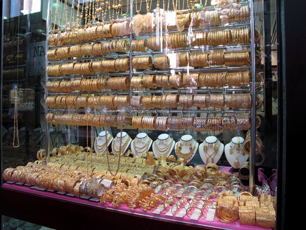 迪拜的珠宝商店橱窗图片